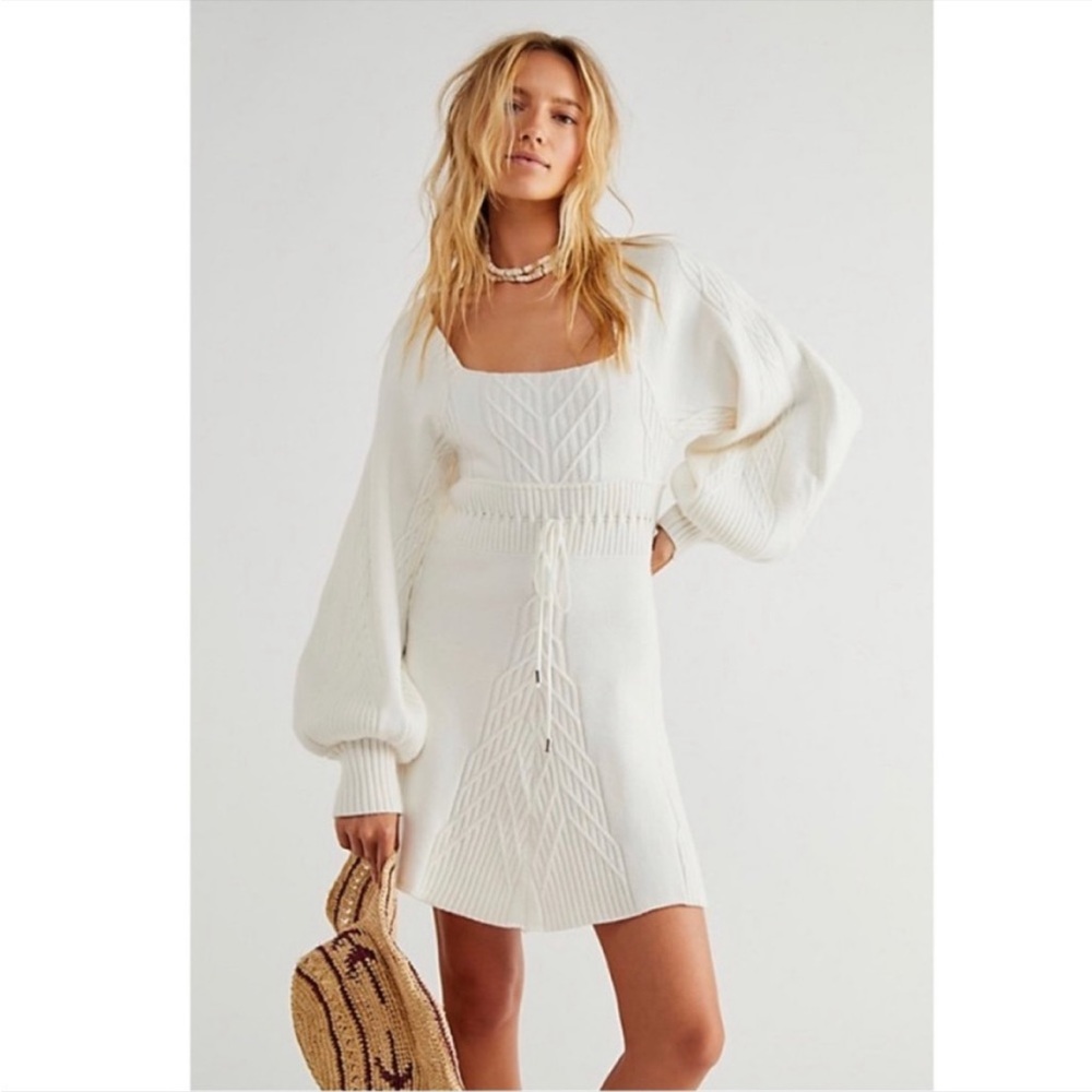 Free People sweater dress. Cream. Size M. Gently worn.